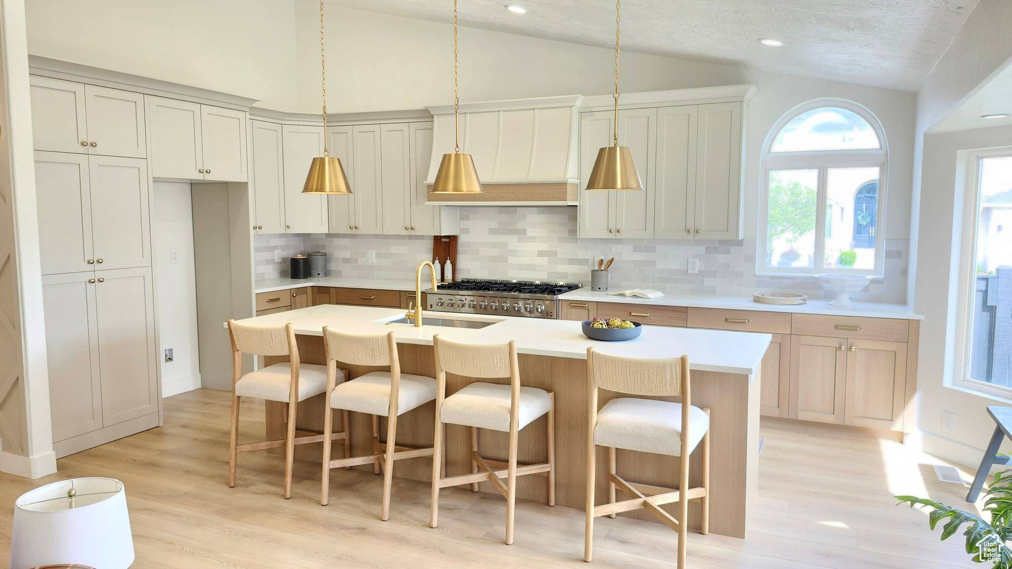 Sandy, UT 84092,1496 E SHANE CIR