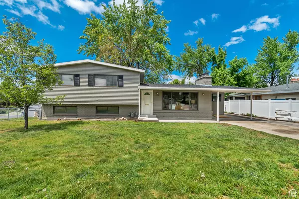 Holladay, UT 84121,6362 S MEADOWCREST RD