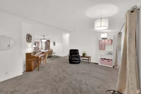 North Salt Lake, UT 84054,679 PERCIVAL ST #265