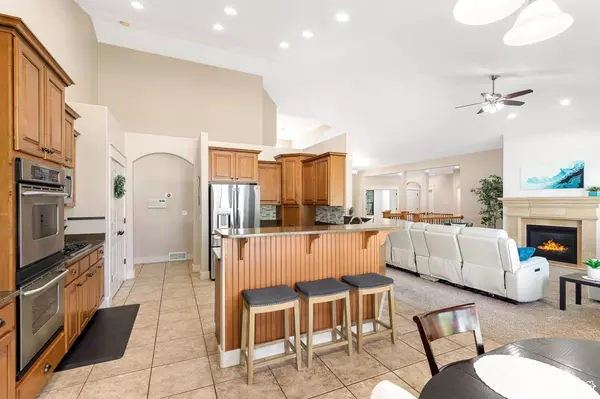 Layton, UT 84041,305 N COLD CREEK WAY W