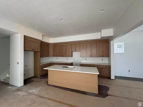 Springville, UT 84663,811 S 950 W #127
