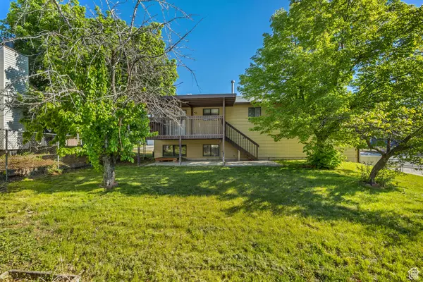 Sandy, UT 84093,1327 MADRID WAY