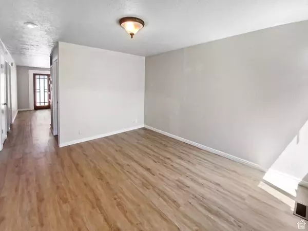 Taylorsville, UT 84129,2258 W 4185 S