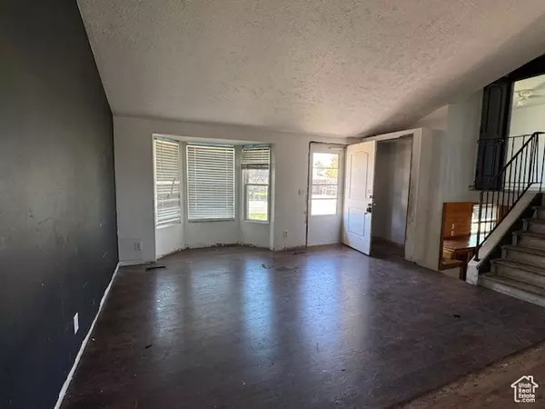 West Valley City, UT 84128,4253 S 6180 W