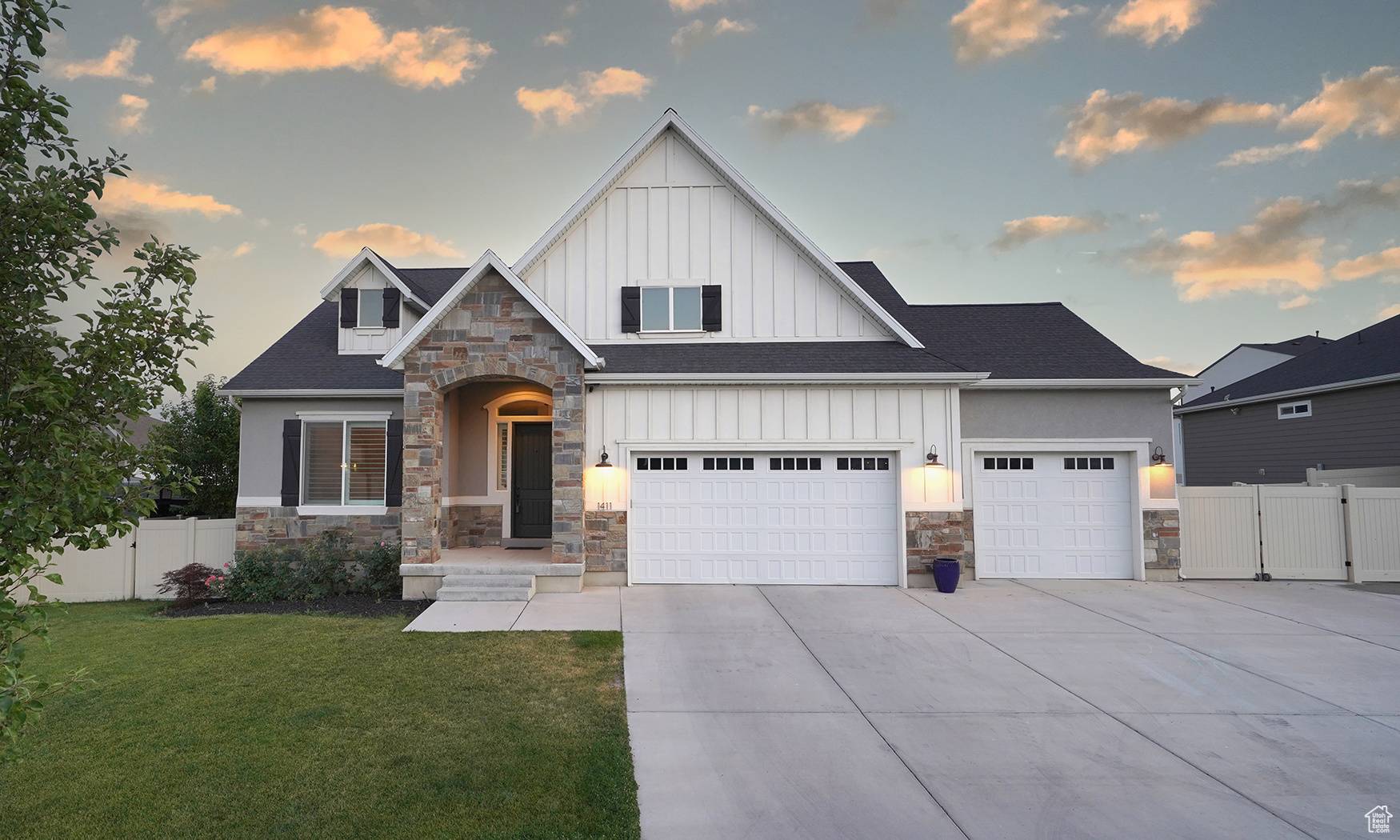 1411 W BLUE QUILL DR, Bluffdale, UT 84065