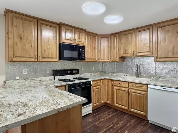 Castle Dale, UT 84513,45 W 200 N