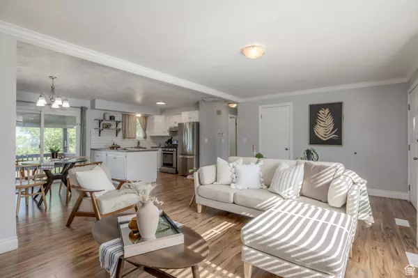 Sandy, UT 84094,9614 S 1210 E