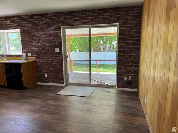 Spanish Fork, UT 84660,876 S 900 E