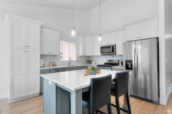 Saratoga Springs, UT 84045,641 N BENEDICT DR