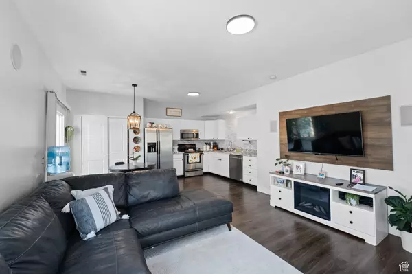 West Valley City, UT 84119,1619 W LITTLE OAK CT