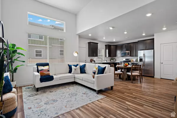 Eagle Mountain, UT 84005,4302 E HALF TIMBER WAY