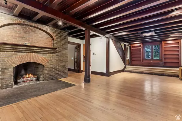 Salt Lake City, UT 84102,34 S HAXTON PL