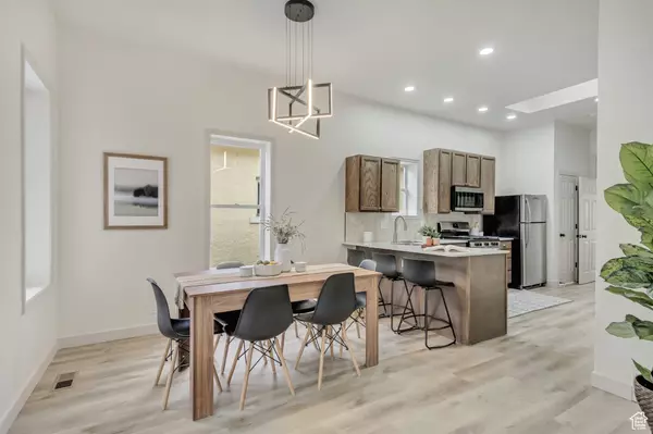 Salt Lake City, UT 84104,915 W 300 S