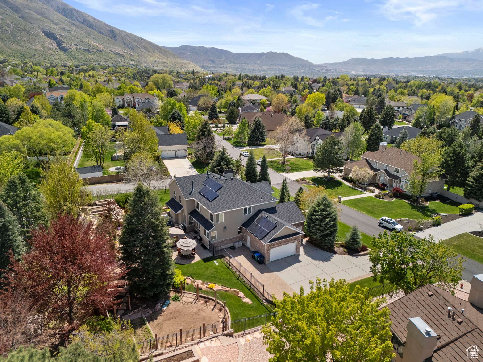 Sandy, UT 84092,11 WANDERWOOD WAY