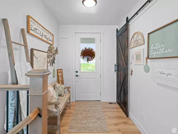 Mona, UT 84645,318 W 700 S