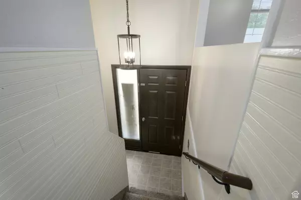 West Jordan, UT 84084,7648 S 2290 W