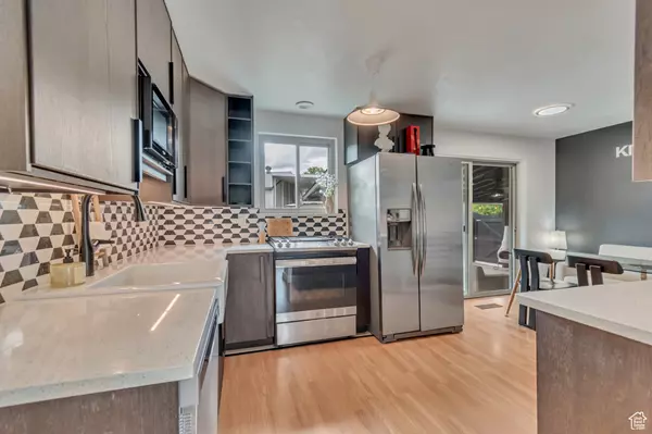 Sandy, UT 84070,445 E TORRY CIR