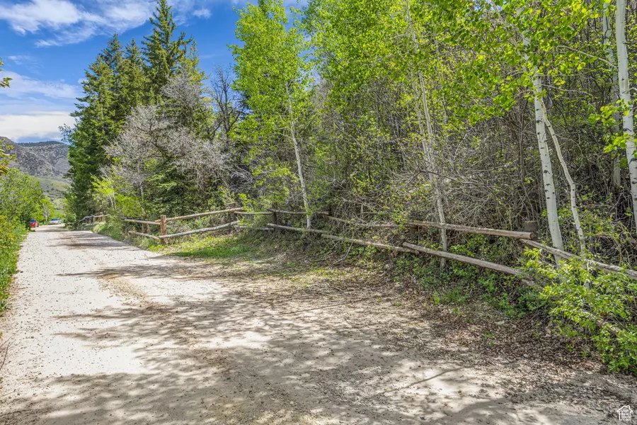 1442 E WEBER WILD RD, Oakley, UT 84055