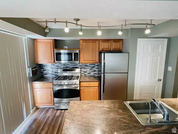 Holladay, UT 84117,2220 E MURRAY HOLLADAY RD#146 S