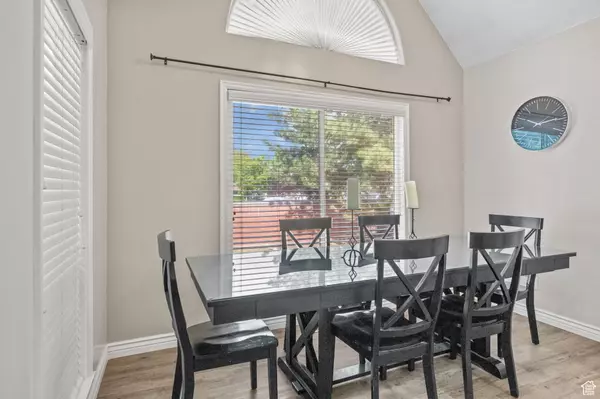 Murray, UT 84123,1400 W 6690 S #G201