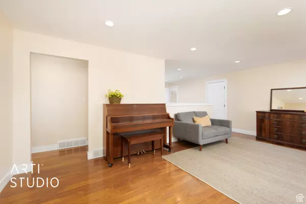 Orem, UT 84097,950 E 120 S