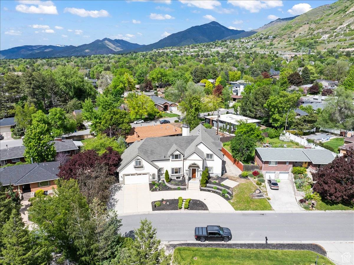 Holladay, UT 84117,2765 E BLUE SPRUCE DR