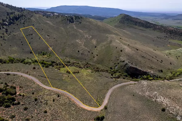 18000 N PARADISE PARK RD #4, Lapoint, UT 84039