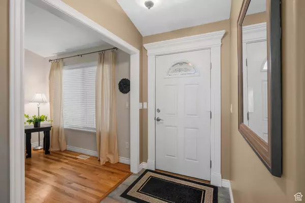 Syracuse, UT 84075,3285 S 575 W