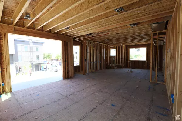 South Salt Lake, UT 84106,591 E BETSEY CV S #27