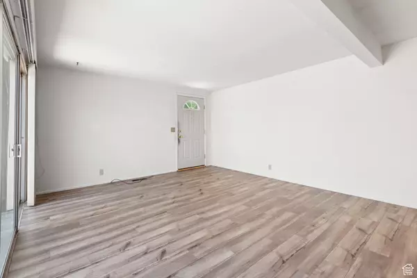 Salt Lake City, UT 84106,3616 S 860 E #72