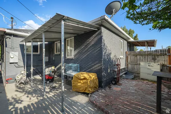 Salt Lake City, UT 84116,705 N AMERICAN BEAUTY DR