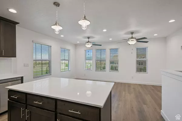 South Jordan, UT 84009,5957 W LAKE AVE