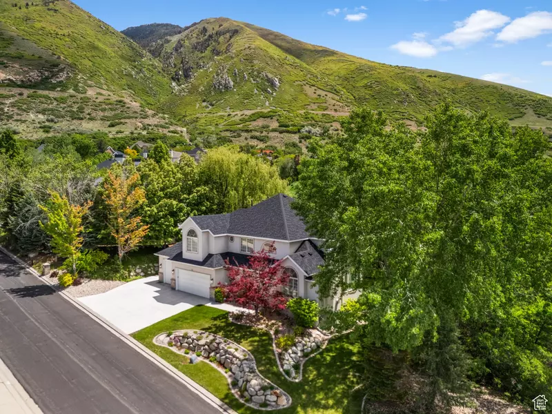 2016 E GRAYSTONE LN S, Draper, UT 84020