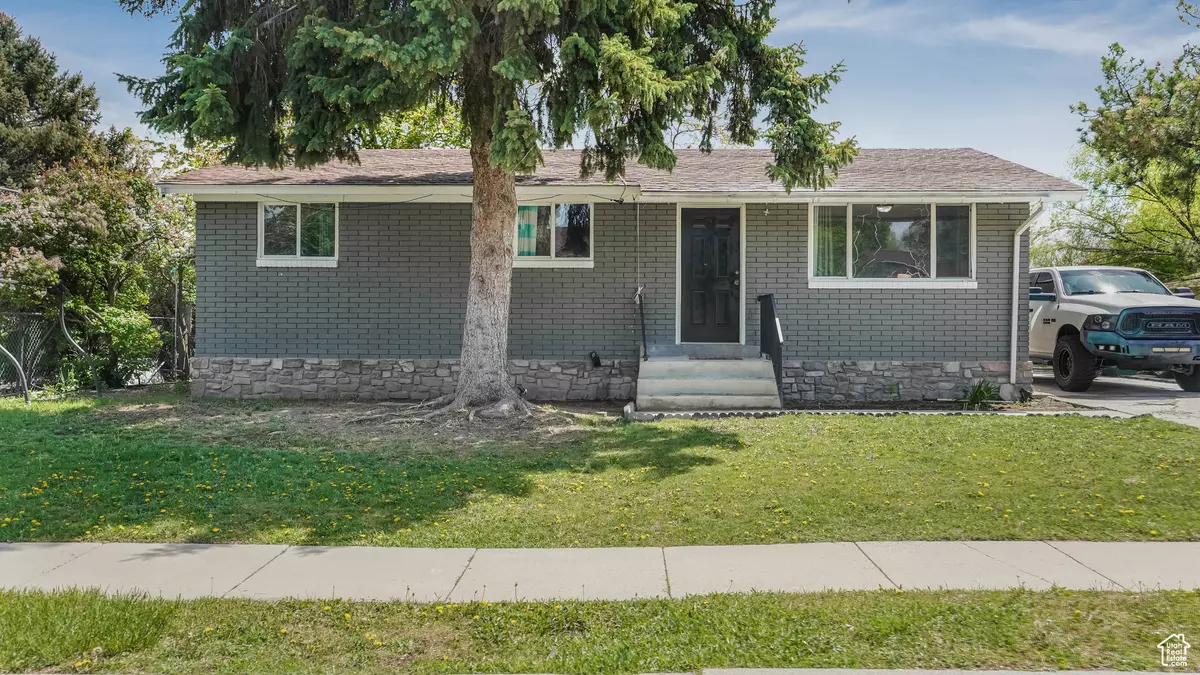 West Jordan, UT 84084,1951 W 7125 S