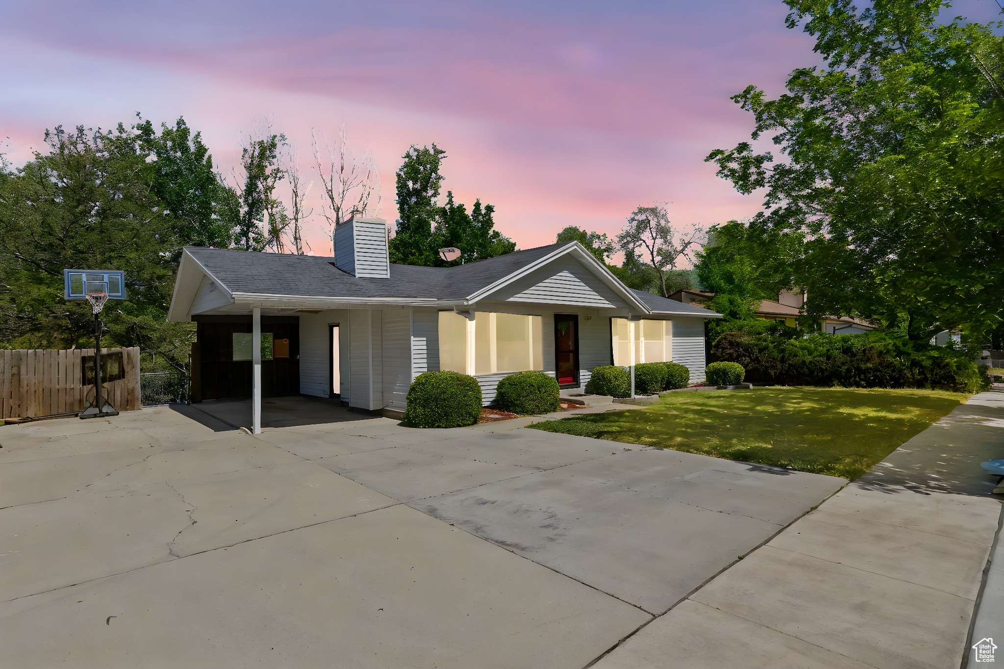Sandy, UT 84070,9224 S BENSON WAY