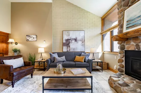 1672 CAPTAIN MOLLY DR #330, Park City, UT 84060