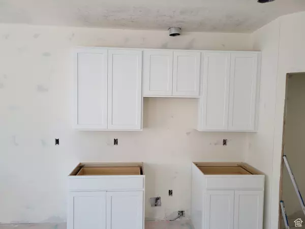 West Jordan, UT 84081,6830 S CLEVER PEAK LN W #264