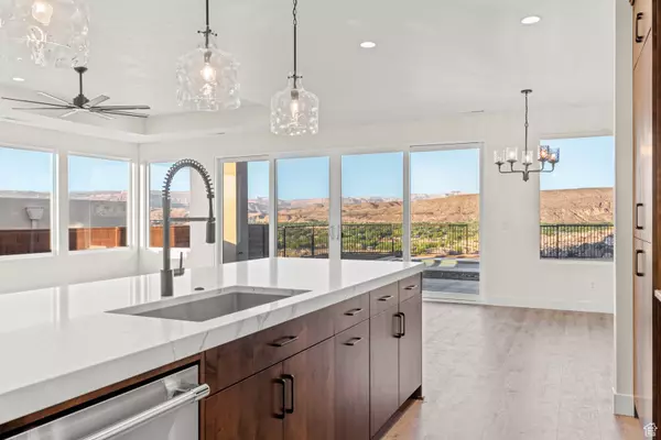 Hurricane, UT 84737,691 S 1800 W