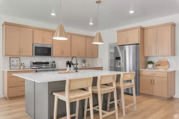 Lehi, UT 84043,4275 N BRAIKEN RIDGE DR W #1015