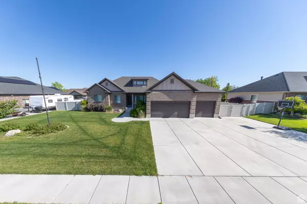 Clinton, UT 84015,2808 W 900 N