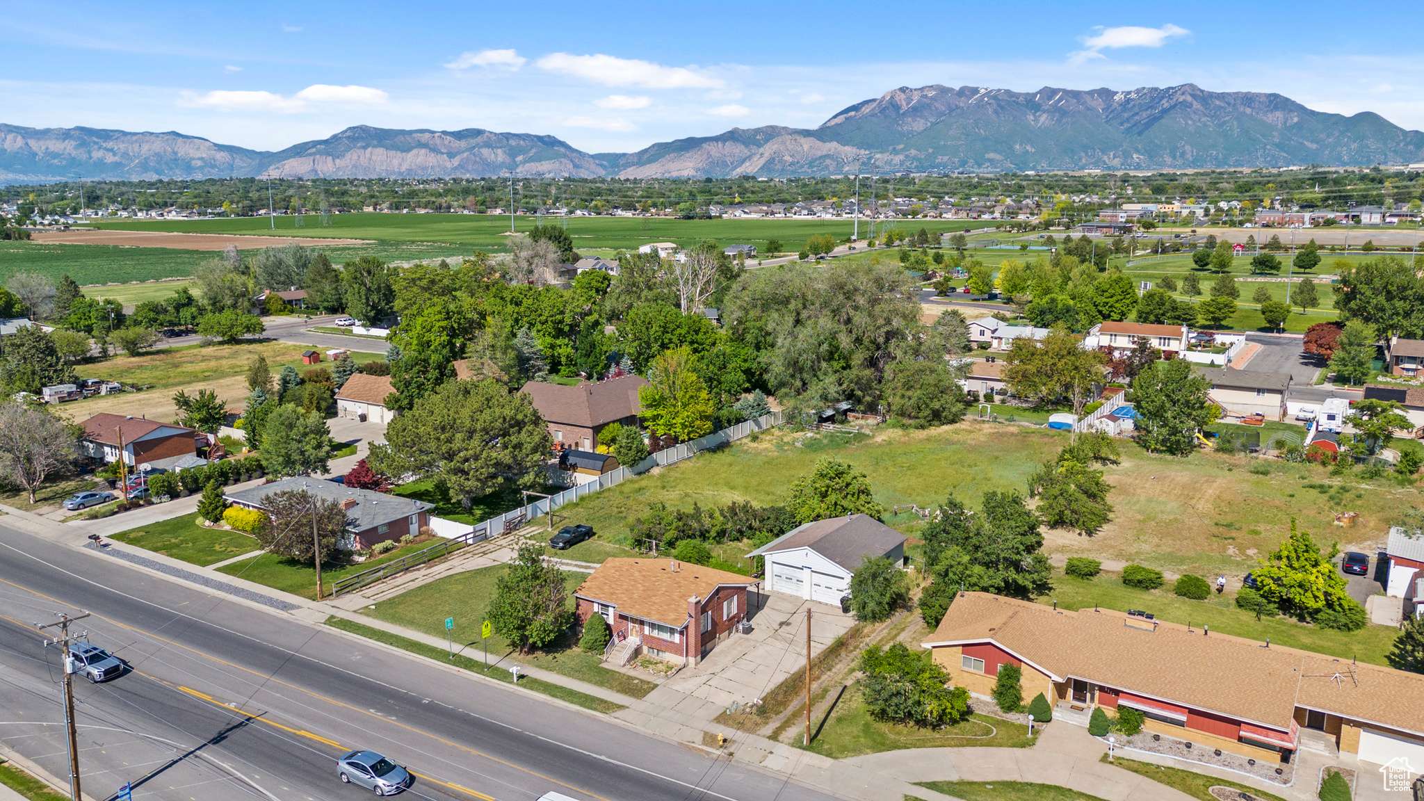 Clinton, UT 84015,2184 N 2000 W