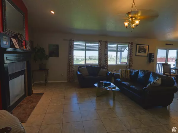 West Point, UT 84015,113 N 4950 W