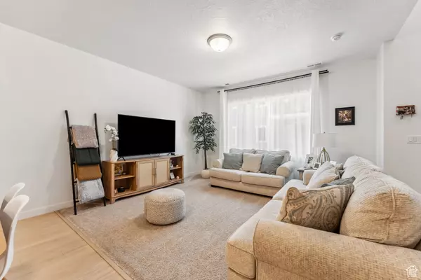 West Haven, UT 84401,3324 W 3745 S