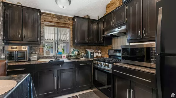 West Valley City, UT 84119,2809 S 2580 W