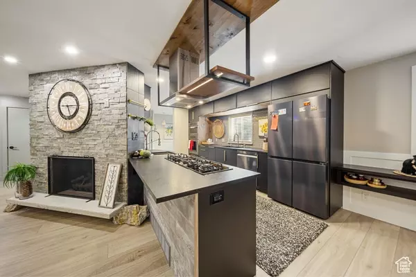 2341 E NEFFS LN S, Millcreek, UT 84109