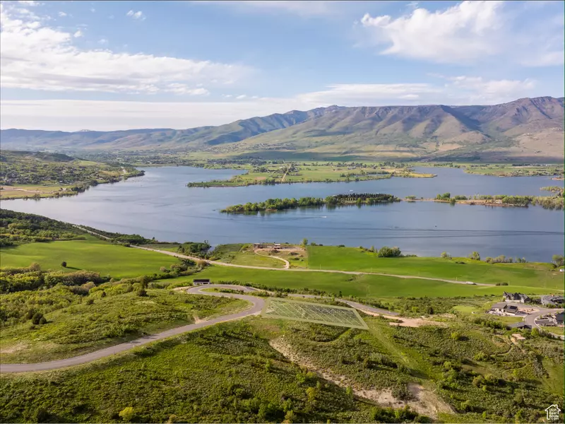 5953 E NIGHTHAWK LN N #27, Huntsville, UT 84317