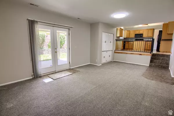 Sandy, UT 84093,2203 E FLATIRON DR