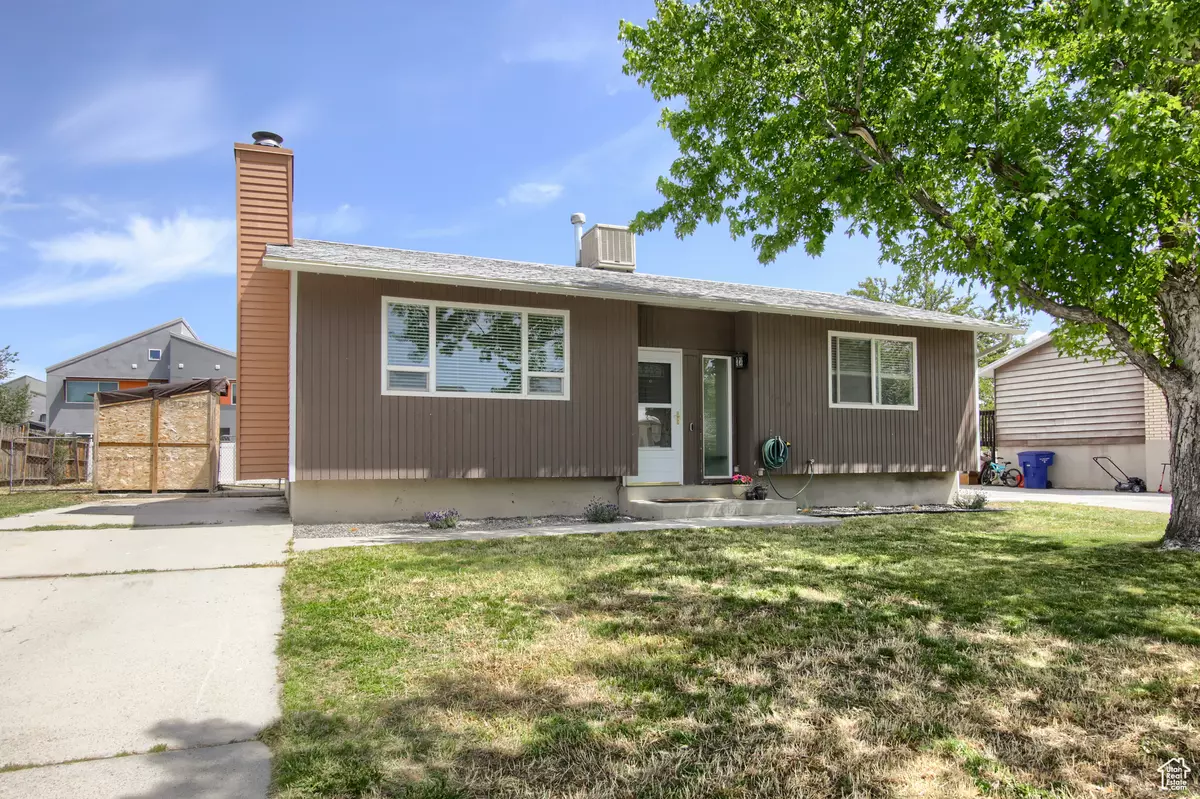 Salt Lake City, UT 84118,4220 W 5855 S