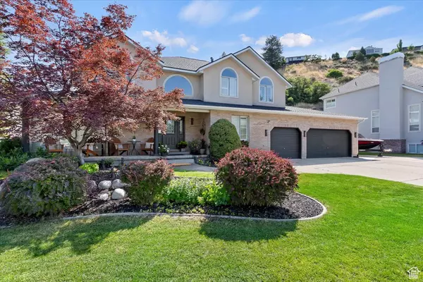 8697 WILLOW GREEN CIR, Sandy, UT 84093