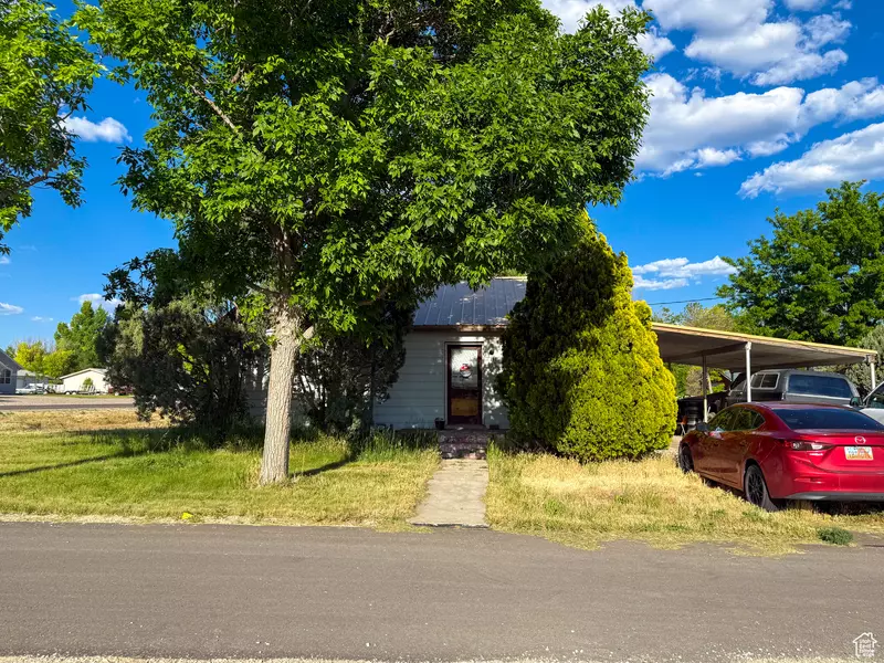 198 N 200 W, Gunnison, UT 84634